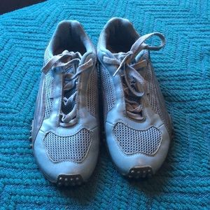 Puma TEMO running shoe